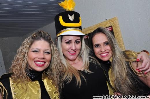 Dodô Minas comemora aniversário promovendo Mega Balada Retrô Fantasia