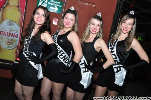 Dodô Minas comemora aniversário promovendo Mega Balada Retrô Fantasia