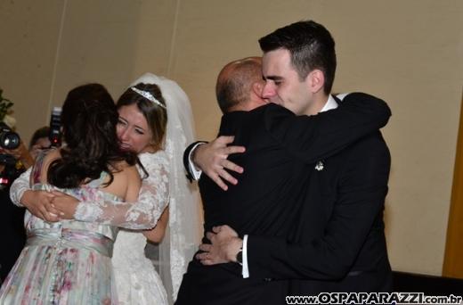 Taís Bento e Sérgio Angélico fazem casamento de novela em SJCampos