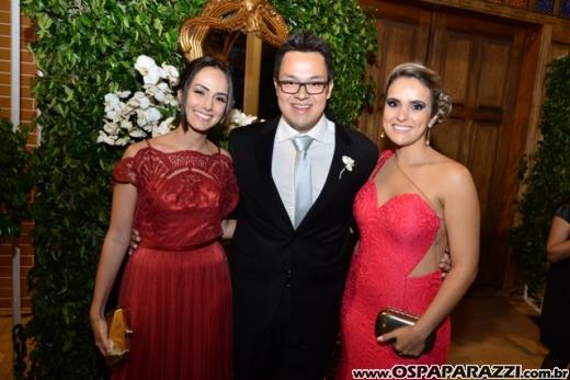 Taís Bento e Sérgio Angélico fazem casamento de novela em SJCampos