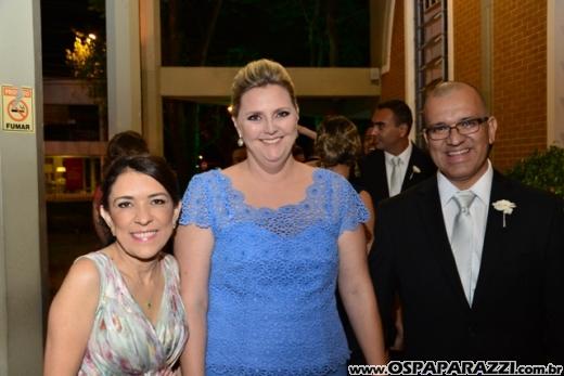 Taís Bento e Sérgio Angélico fazem casamento de novela em SJCampos