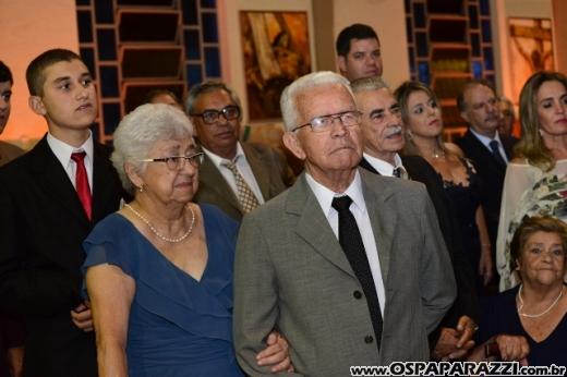 Taís Bento e Sérgio Angélico fazem casamento de novela em SJCampos