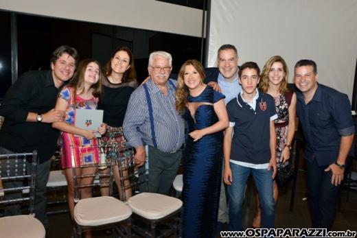Carmem e Bruno Alvim comemoram 25 anos do Grupo Teaser