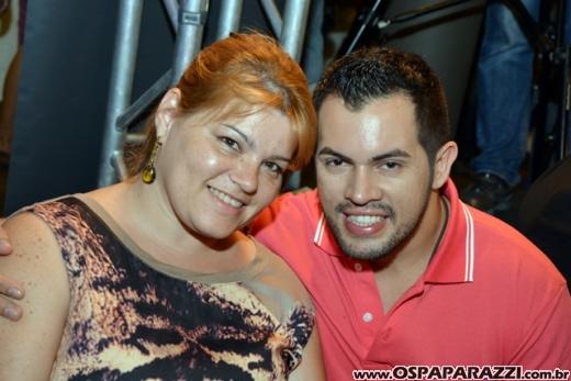 Carmem e Bruno Alvim comemoram 25 anos do Grupo Teaser