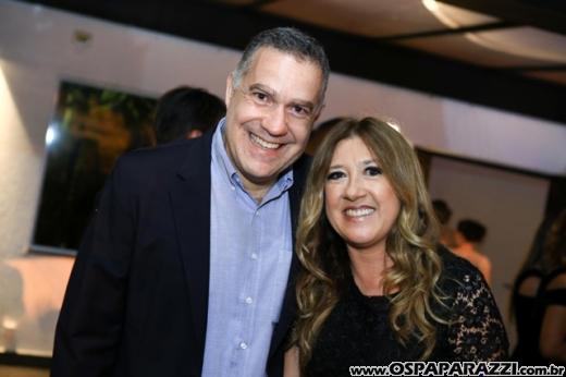 Carmem e Bruno Alvim comemoram 25 anos do Grupo Teaser
