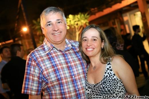 Carmem e Bruno Alvim comemoram 25 anos do Grupo Teaser