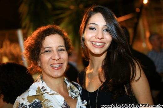 Carmem e Bruno Alvim comemoram 25 anos do Grupo Teaser