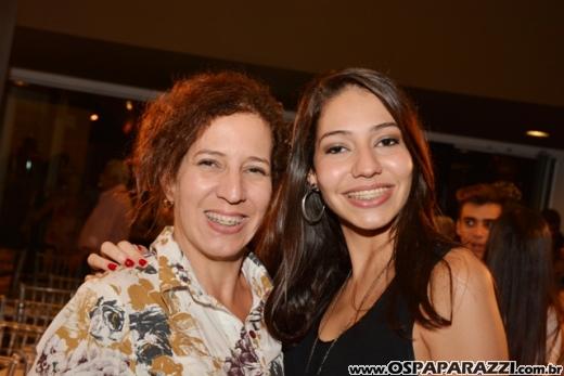 Carmem e Bruno Alvim comemoram 25 anos do Grupo Teaser