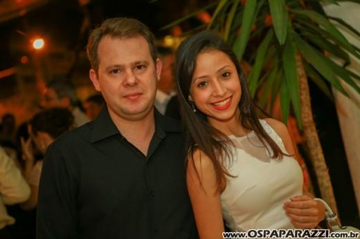 Carmem e Bruno Alvim comemoram 25 anos do Grupo Teaser