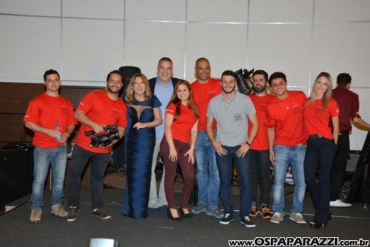 Carmem e Bruno Alvim comemoram 25 anos do Grupo Teaser
