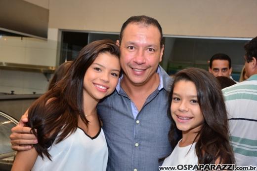 Ana Aragão e Miguel Chiarastello apresentam Migas Hamburgueria