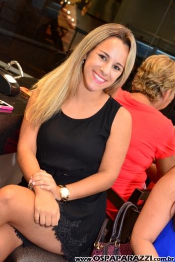 Ana Aragão e Miguel Chiarastello apresentam Migas Hamburgueria