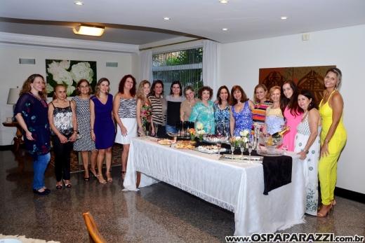 Silvia Máximo comemora seus 55 anos entre amigas