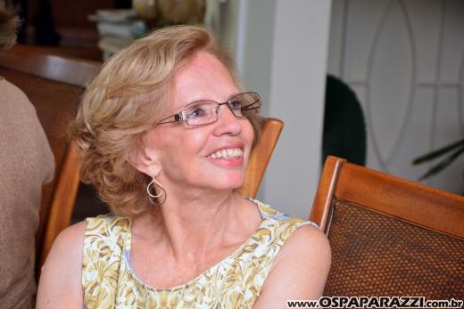 Silvia Máximo comemora seus 55 anos entre amigas