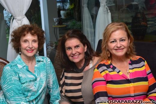 Silvia Máximo comemora seus 55 anos entre amigas