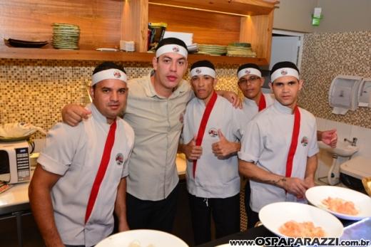 Colunista participa da inauguração do Restaurante Asami Sushi