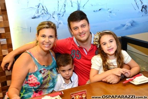Colunista participa da inauguração do Restaurante Asami Sushi