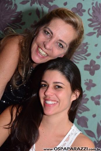 Nazira Madureira comemora aniversário no Restaurante 14 Bis