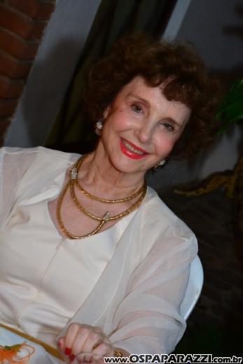 Vera e Delvio Buffulin comemoram aniversário entre amigos no fim de semana