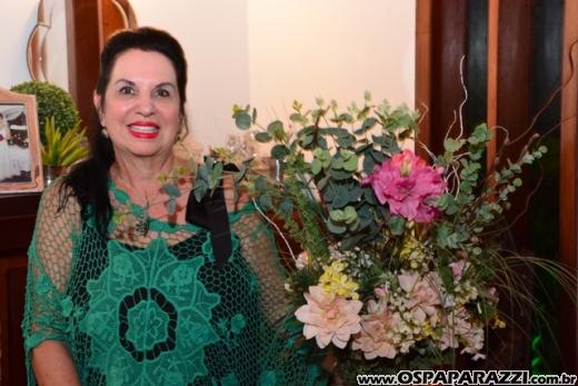 Vera e Delvio Buffulin comemoram aniversário entre amigos no fim de semana