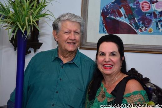 Vera e Delvio Buffulin comemoram aniversário entre amigos no fim de semana