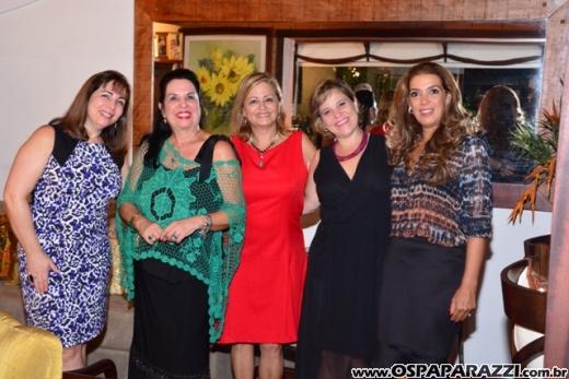 Vera e Delvio Buffulin comemoram aniversário entre amigos no fim de semana
