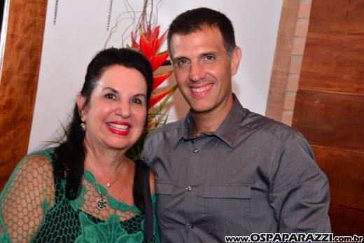 Vera e Delvio Buffulin comemoram aniversário entre amigos no fim de semana