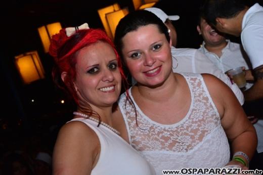 MC Guimê ostenta com seu funk na Festa Fantasia da Estância Nativa
