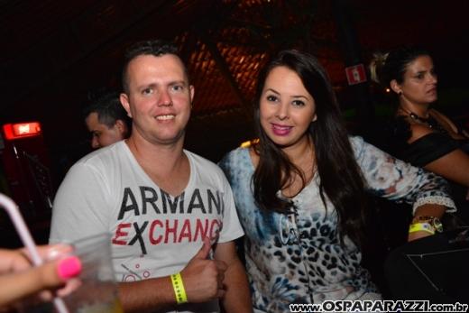 MC Guimê ostenta com seu funk na Festa Fantasia da Estância Nativa
