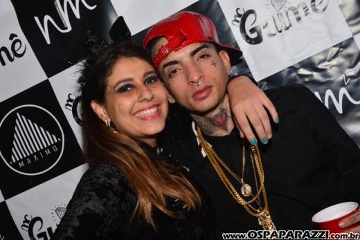 MC Guimê ostenta com seu funk na Festa Fantasia da Estância Nativa