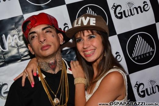 MC Guimê ostenta com seu funk na Festa Fantasia da Estância Nativa