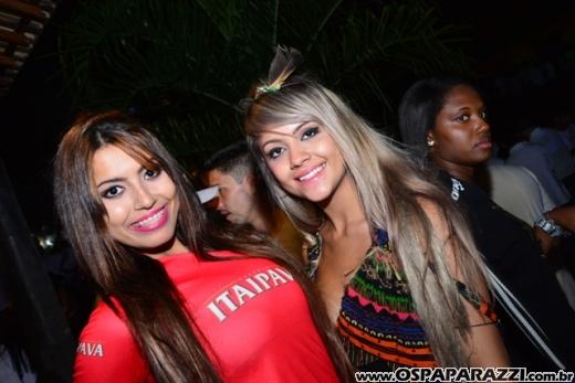 MC Guimê ostenta com seu funk na Festa Fantasia da Estância Nativa