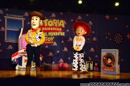 Estória de Brinquedo! Incrível mundo de Toy Story no Teatro Univap