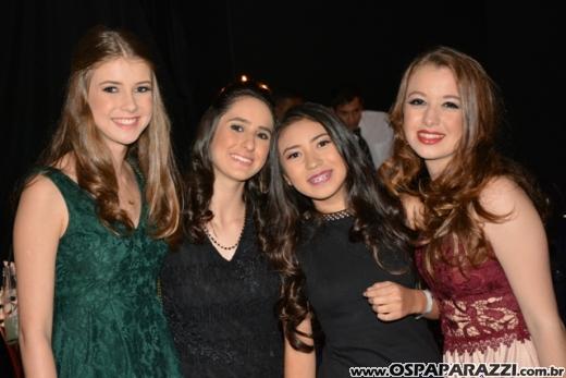 O lado mais descolado de Londres é a Festa de 15 anos de Gabriela Moura