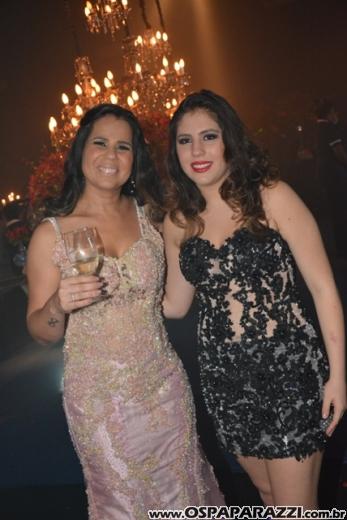 O lado mais descolado de Londres é a Festa de 15 anos de Gabriela Moura