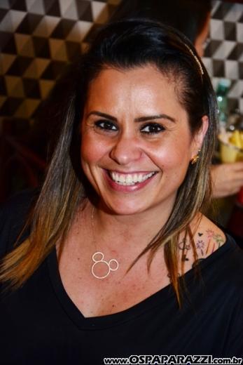 Filippo Ferraz e Artur Diniz inauguram St Joe Burger no Aquárius