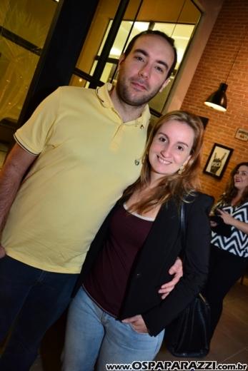 Filippo Ferraz e Artur Diniz inauguram St Joe Burger no Aquárius