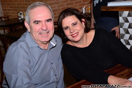 Filippo Ferraz e Artur Diniz inauguram St Joe Burger no Aquárius
