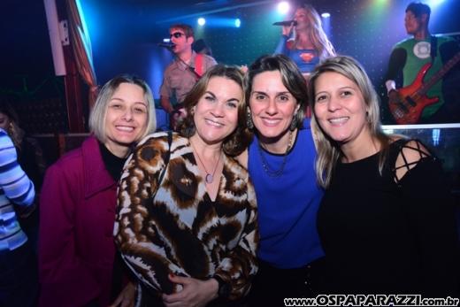 Guten Club tem Festa Ploc nas quintas de Agosto em SJCampos