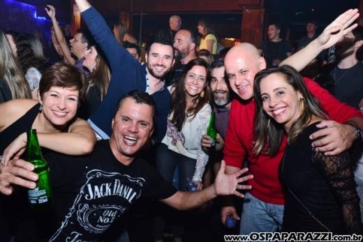 Guten Club tem Festa Ploc nas quintas de Agosto em SJCampos