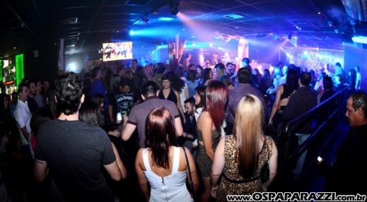 Guten Club tem Festa Ploc nas quintas de Agosto em SJCampos