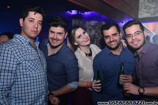 Fernando e Fabiano cantam Cara de Pau no Guten Club