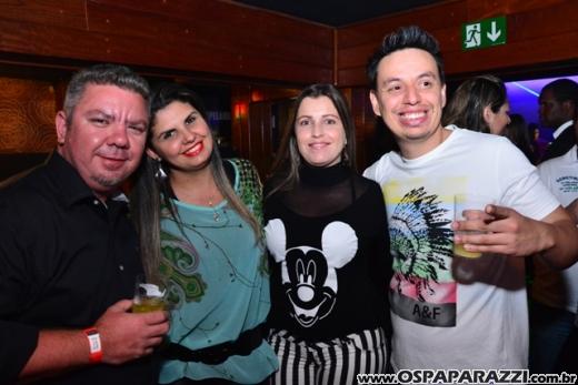 Fernando e Fabiano cantam Cara de Pau no Guten Club