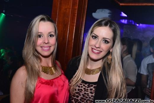 Fernando e Fabiano cantam Cara de Pau no Guten Club