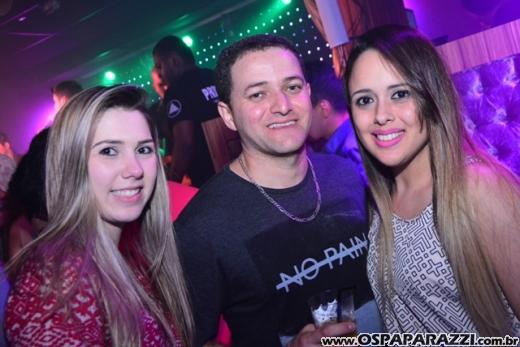 Fernando e Fabiano cantam Cara de Pau no Guten Club