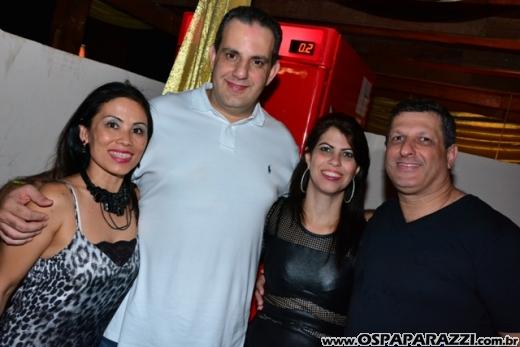 Coluna Social de OsPaparazzi acompanha aniversário de Fauez Rachid