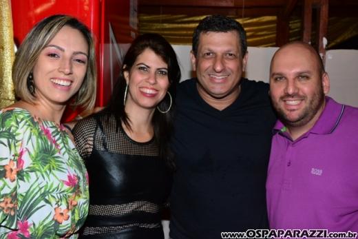 Coluna Social de OsPaparazzi acompanha aniversário de Fauez Rachid