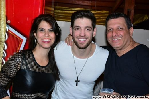 Coluna Social de OsPaparazzi acompanha aniversário de Fauez Rachid