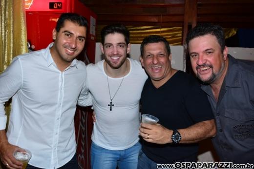 Coluna Social de OsPaparazzi acompanha aniversário de Fauez Rachid