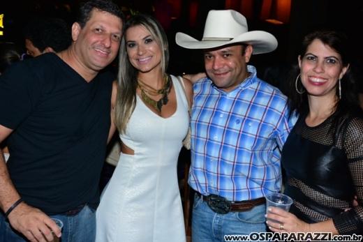 Coluna Social de OsPaparazzi acompanha aniversário de Fauez Rachid